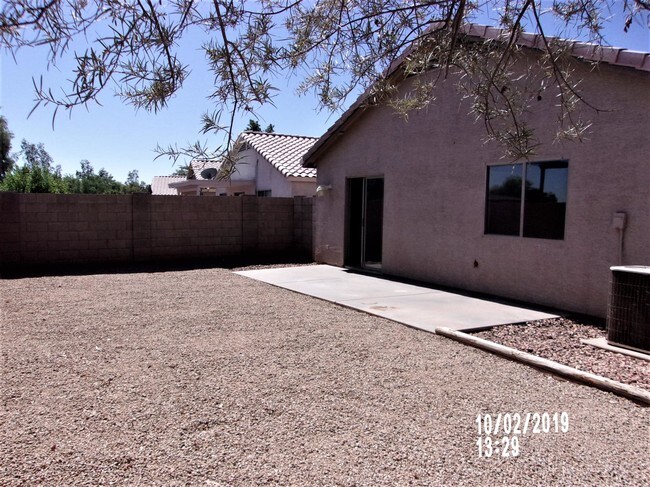 Building Photo - 16549 N 157th Ave