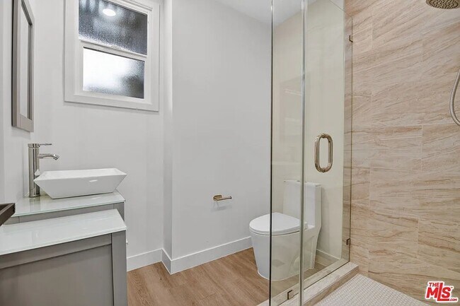 Building Photo - 132 S Edgemont St
