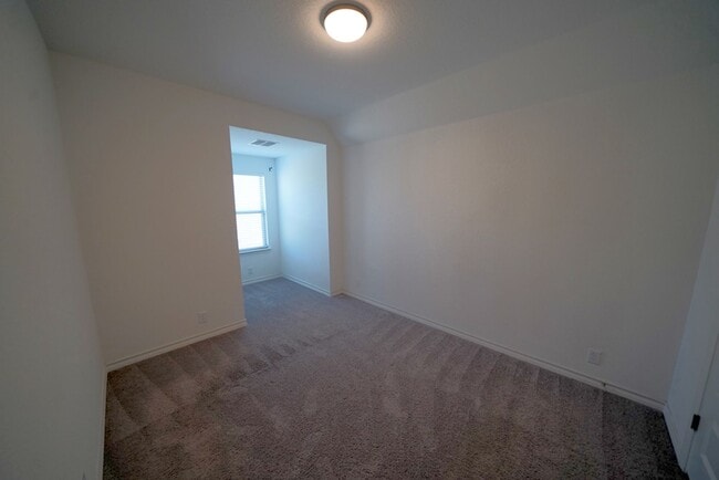 Building Photo - Luxury Living in Davis Ranch