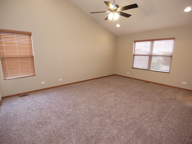 Building Photo - 8116 Bluestem Ave