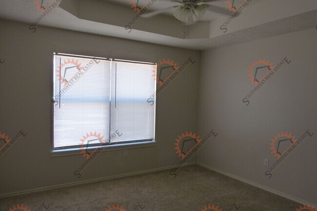 Building Photo - 905 Stanton Pl