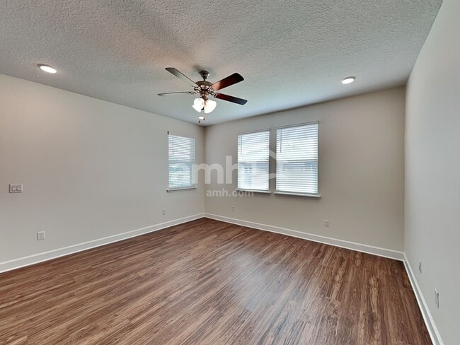 Building Photo - 2978 Rolling Acrs Rd