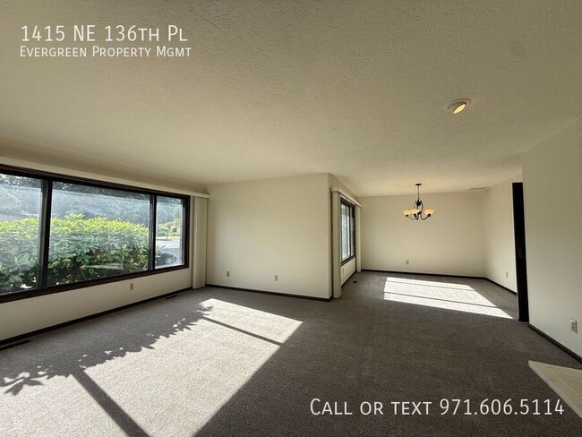 Building Photo - 1415 NE 136th Pl