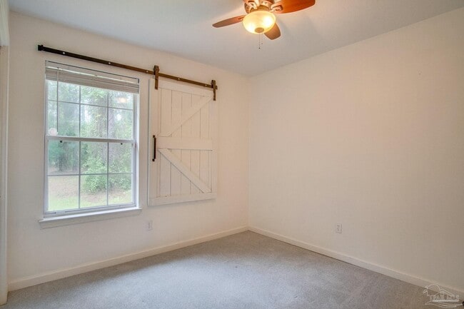 Building Photo - 8262 Pamplona St