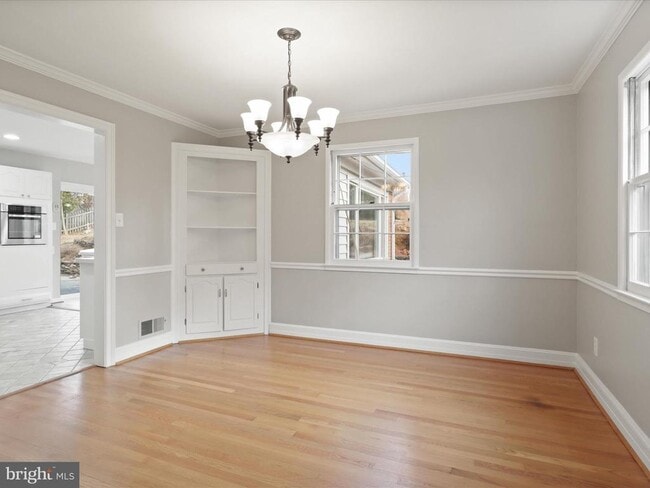 Building Photo - 1919 Kenbar Ct