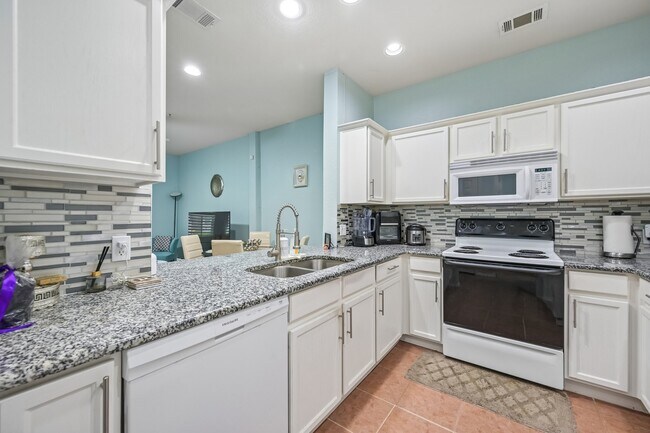 Building Photo - 2209 Stonepark Pl