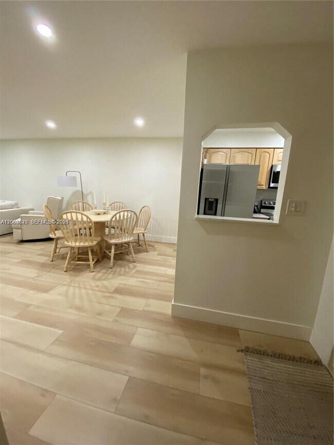 Building Photo - 1200 Tallwood Ave