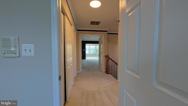 Building Photo - 42681 Rolling Rock Square