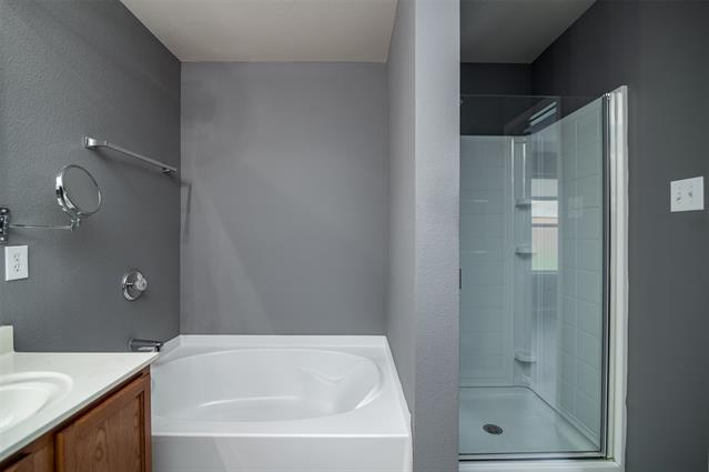 Building Photo - 12892 Serenity Dr
