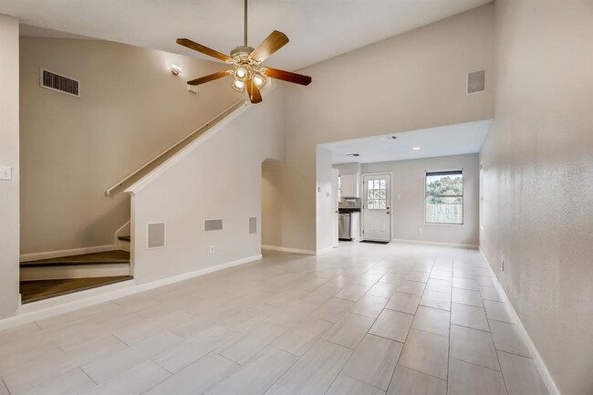 Building Photo - 711 Decker Prairie Dr