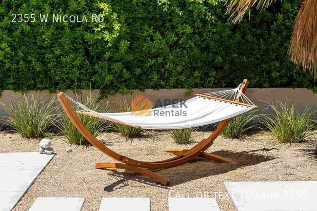 Building Photo - 2355 W Nicola Rd