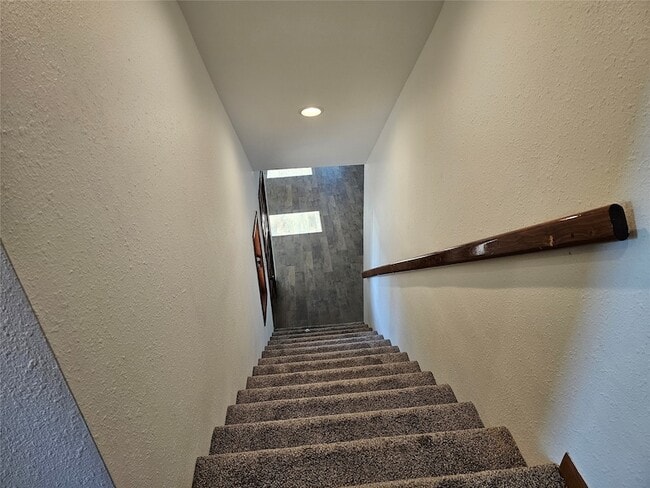 Building Photo - 6 Ocaso Dr