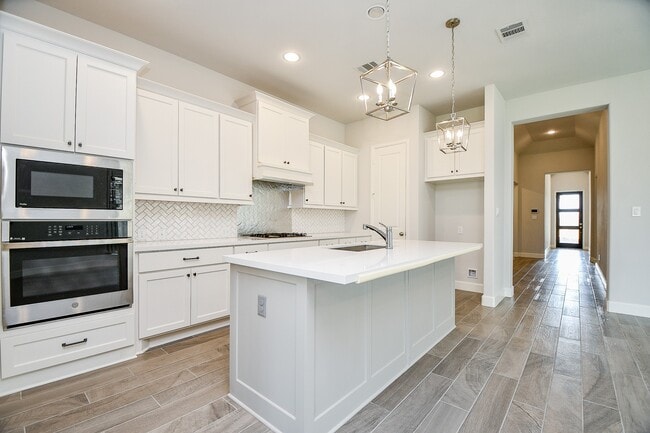 Building Photo - 21312 Palm Arbor Dr
