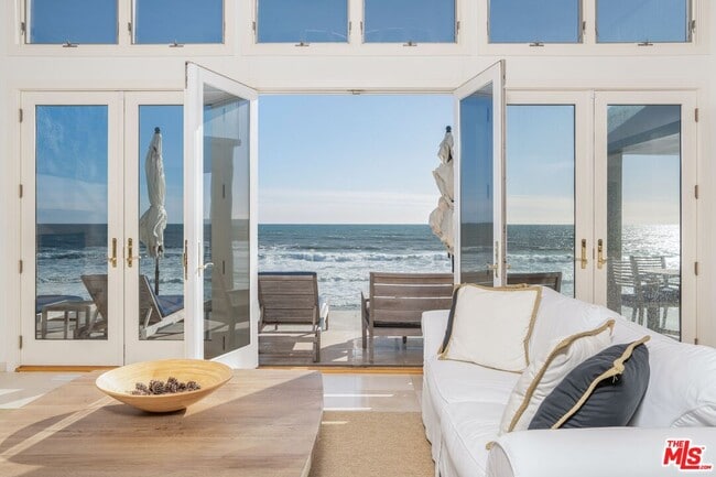 Building Photo - 24456 Malibu Rd