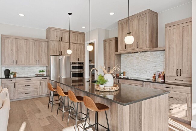 Building Photo - New Berthoud Home with Modern Comfort | $1...