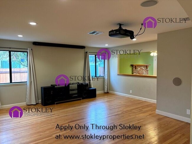 Building Photo - 1852 Olympic Dr