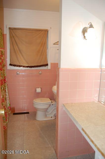 Building Photo - 942 Dogwood Cir