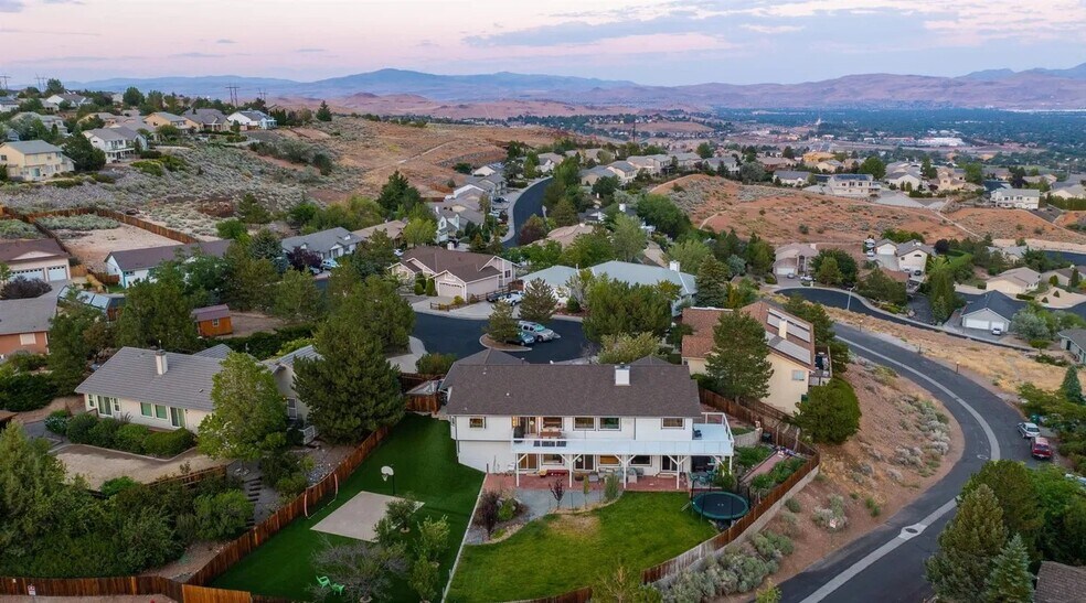 Building Photo - 932 University Ridge Ct