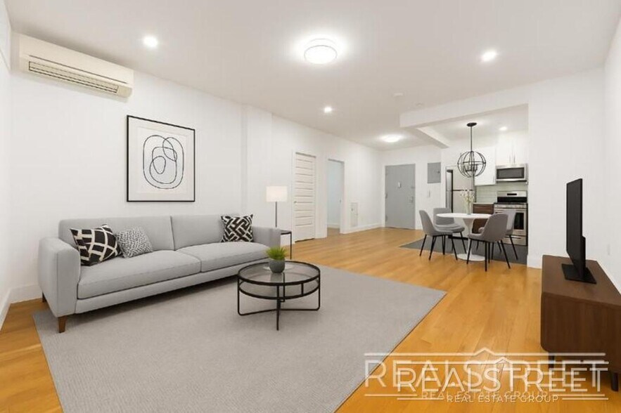Building Photo - LUXURY 1 BED LOFT in Queens!