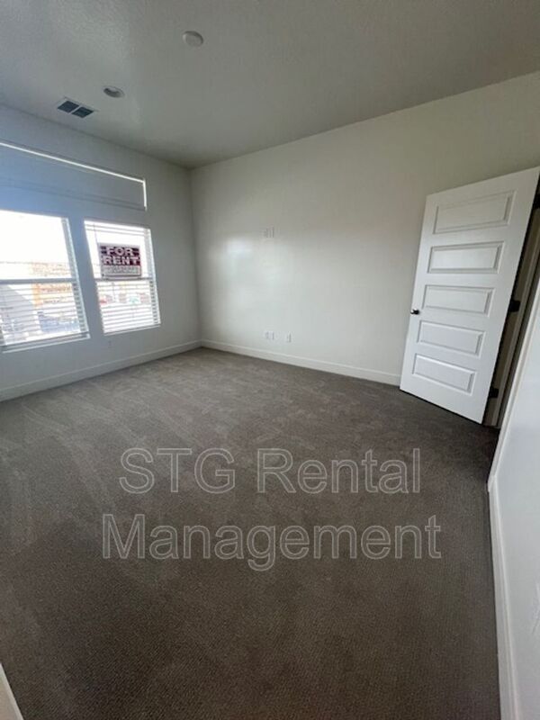 Building Photo - 4216 Strider Ln