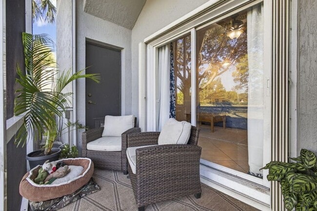 Building Photo - 3055 Grandiflora Dr