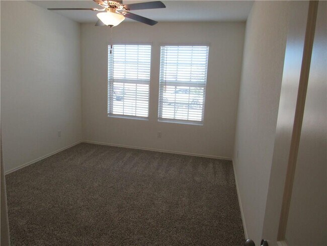 Building Photo - 1321 Chad Dr