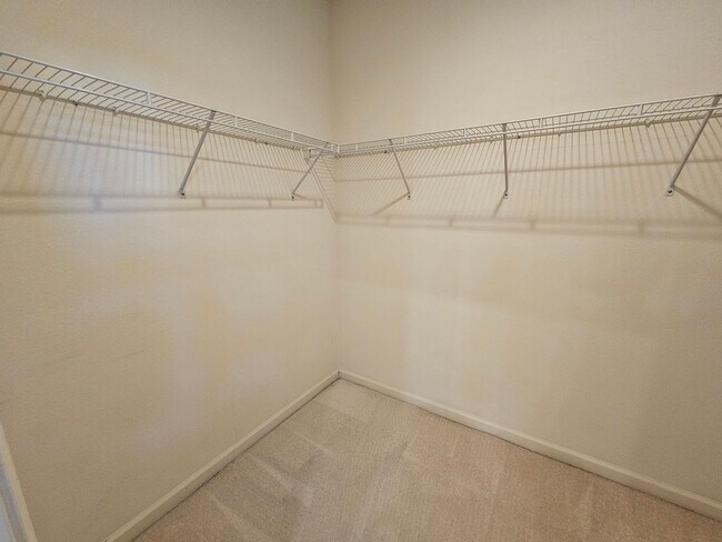 Building Photo - Single story home in Sylvan School District!