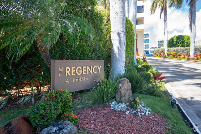 Building Photo - Regency At Kahala