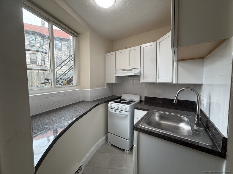 Building Photo - 22 Armington St