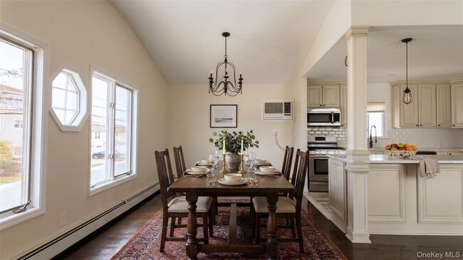 Building Photo - 468 Nassau Ave