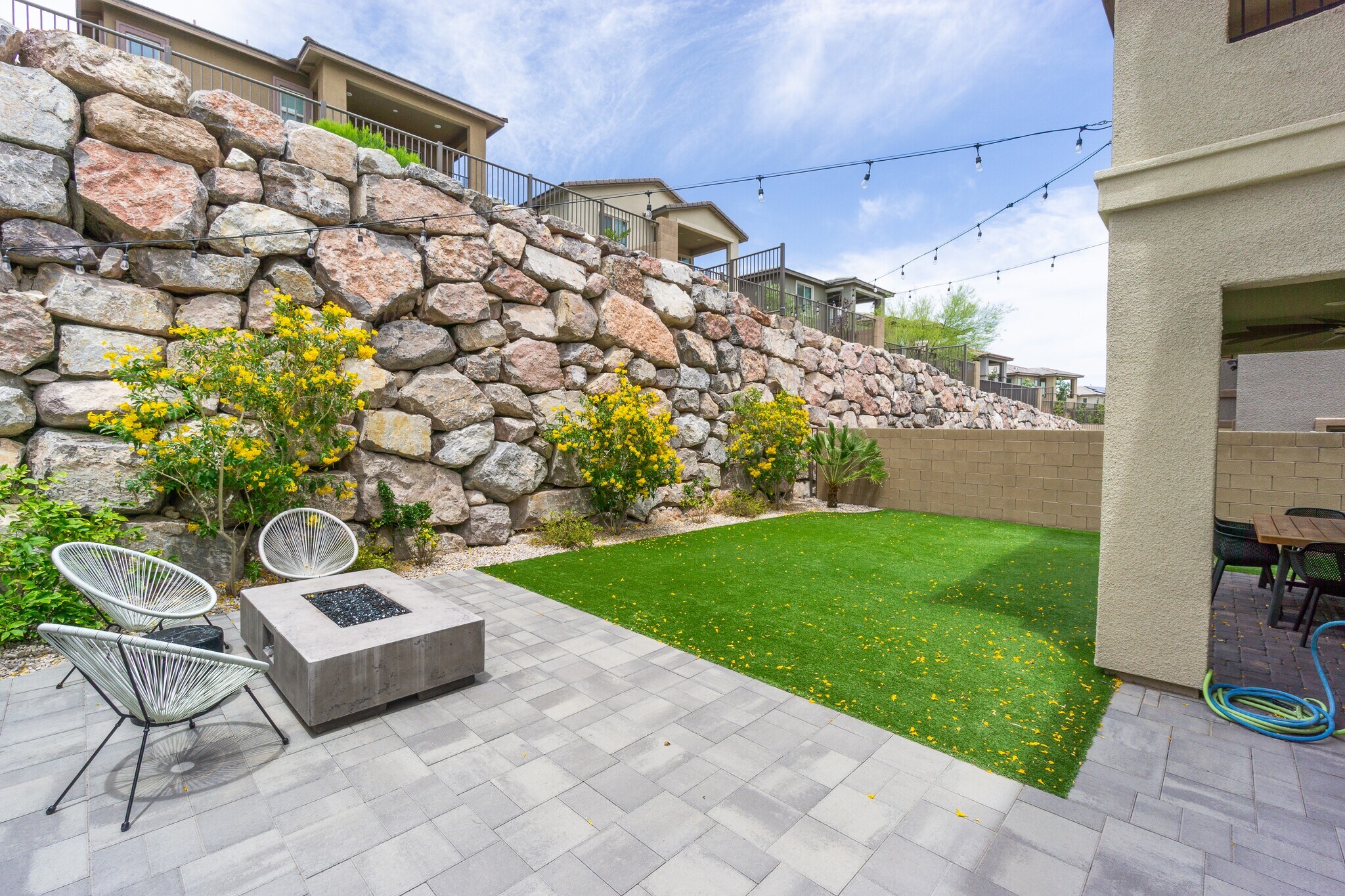 Backyard perfect for children and adults - 12412 Shoreline Echo Ave