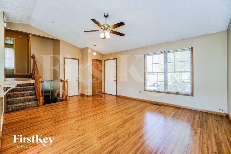 Building Photo - 5673 Larksdale Dr