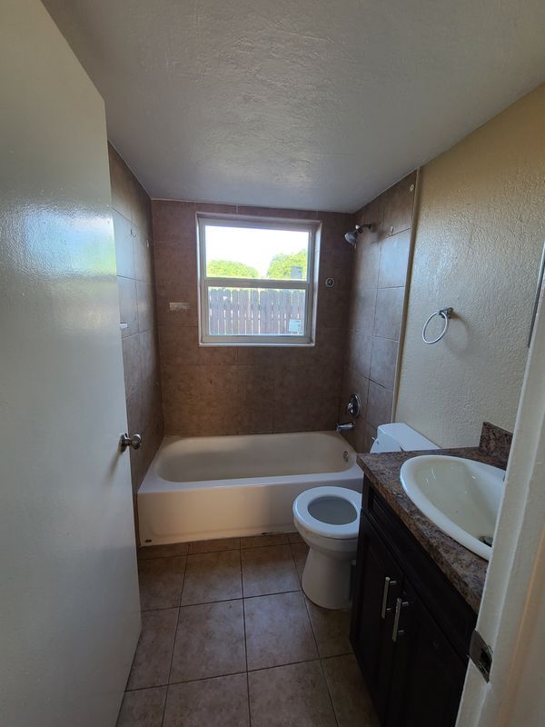 Building Photo - 1200 AC Evans St