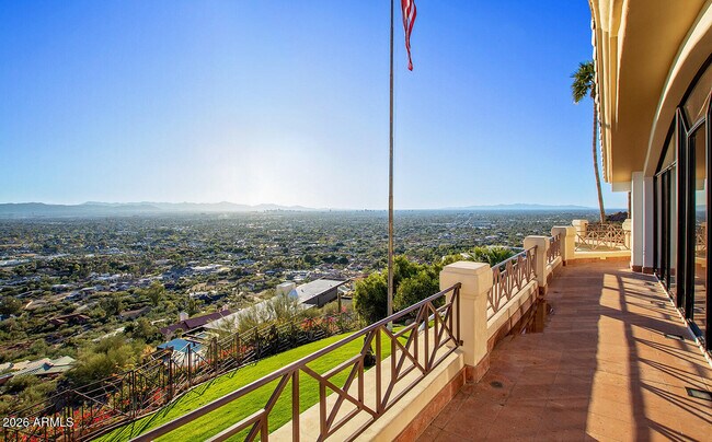 Building Photo - 5400 E Valle Vista Rd