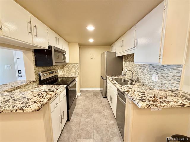 Building Photo - 4400 S Quebec St