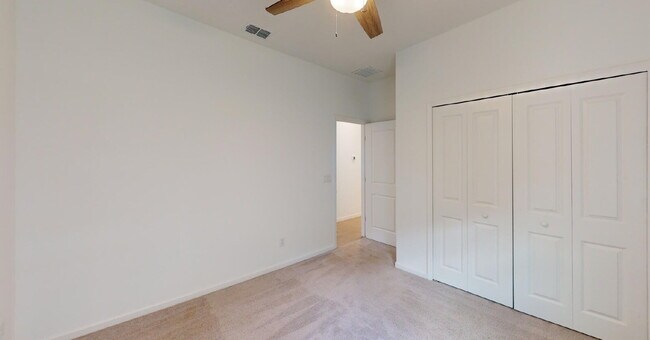 Building Photo - "Charming 3-Bed Oasis on Friendship Fountain Ave with 2 Full Baths and 1714 Sq Ft of Comfort!"