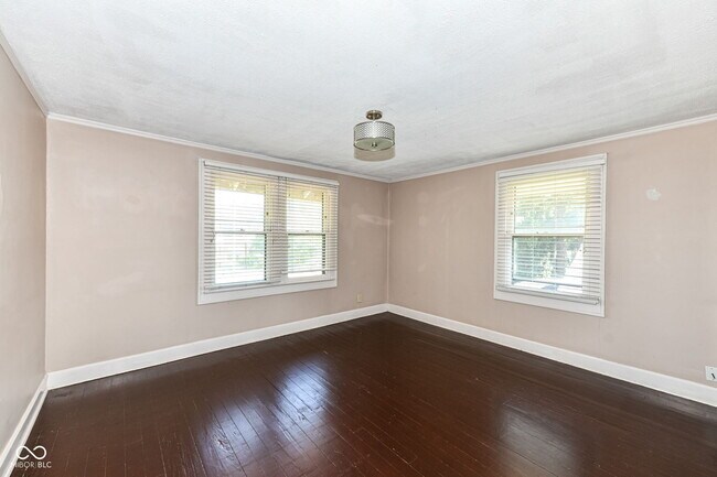 Building Photo - 6040 N College Ave