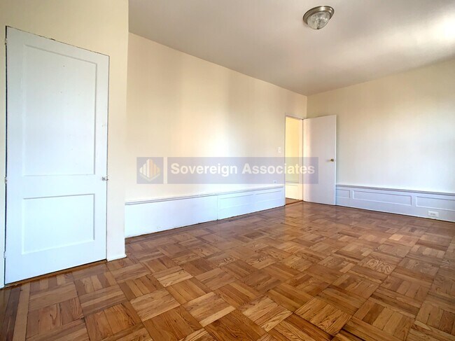 Building Photo - 270 Fort Washington Ave