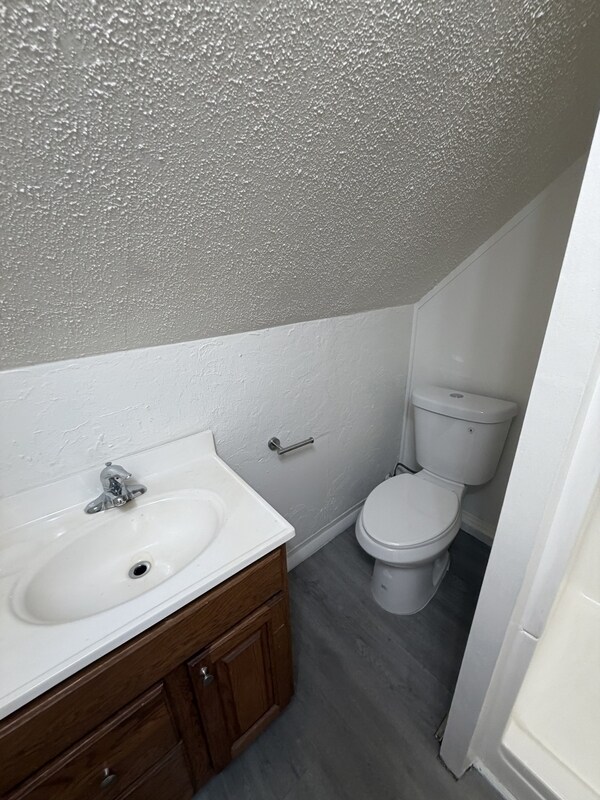 Building Photo - 4345 W 48th St