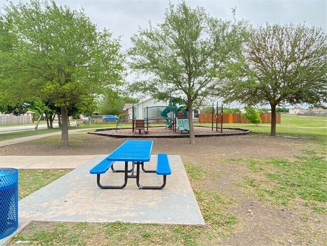 Building Photo - 12808 Chime Dr