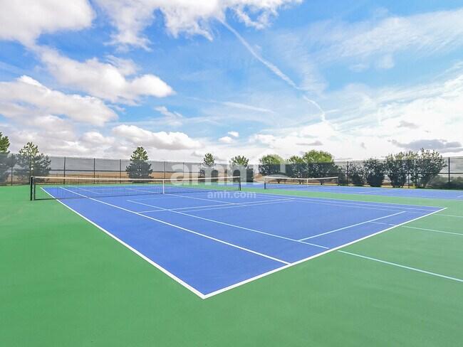 Building Photo - 6620 S Newbern St