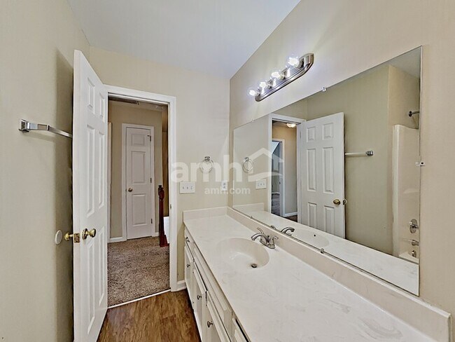 Building Photo - 2581 Douglas Ln