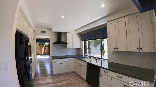 Building Photo - 1118 W Curie Ave