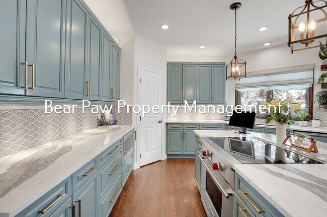 Building Photo - Stunning Home in the Ridge!!