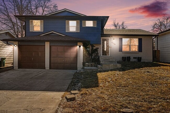 Building Photo - 6538 W Kenyon Ave