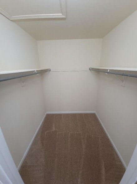 Building Photo - 499 Upland St