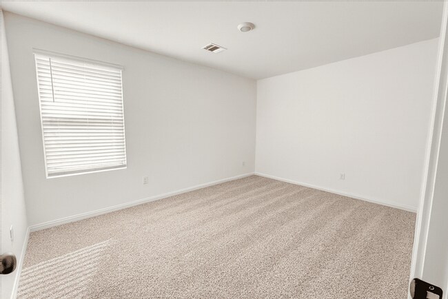 Building Photo - 11950 Midas Ln