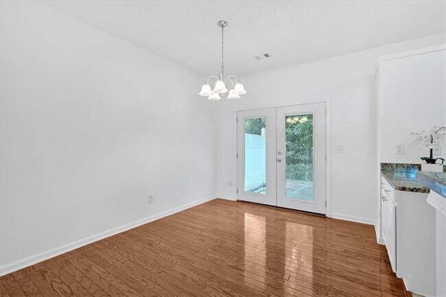 Building Photo - 13077 Region Trace