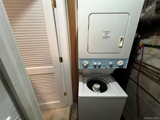 Building Photo - 107 Lincoln Ave