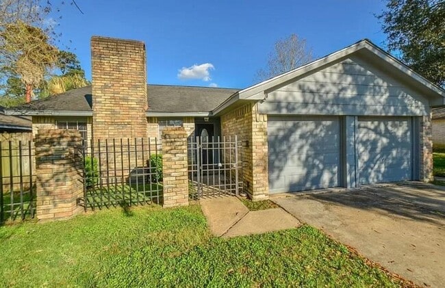 Building Photo - 19526 Leaning Timbers Dr